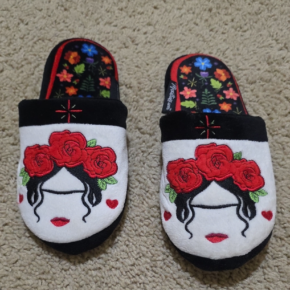 Frida Kshlo Slippers